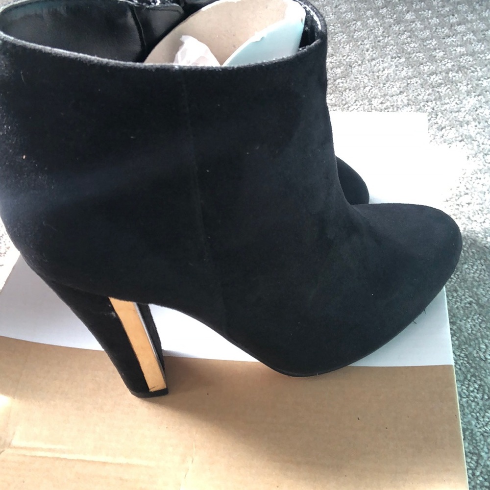 Booties - Picture 4 of 4
